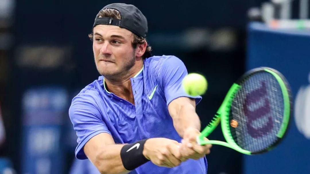 突破重围 突破重围