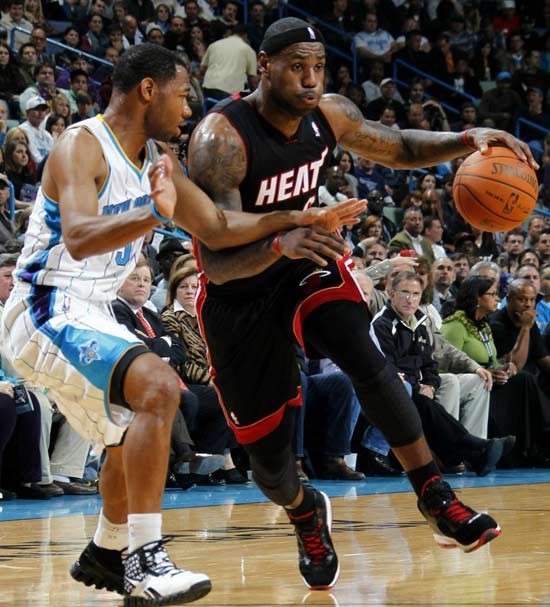 在比赛中努 在比赛中努